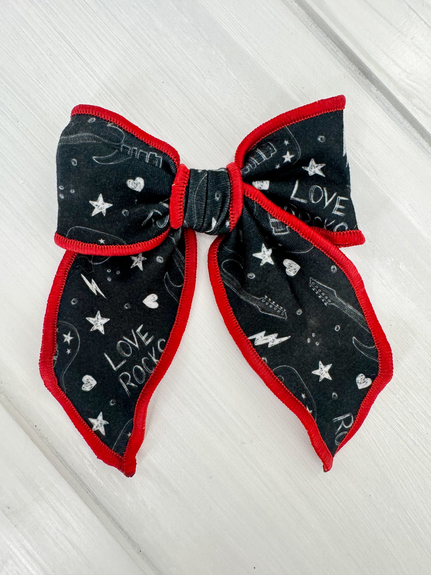 MINI SAILOR BOW CLIP